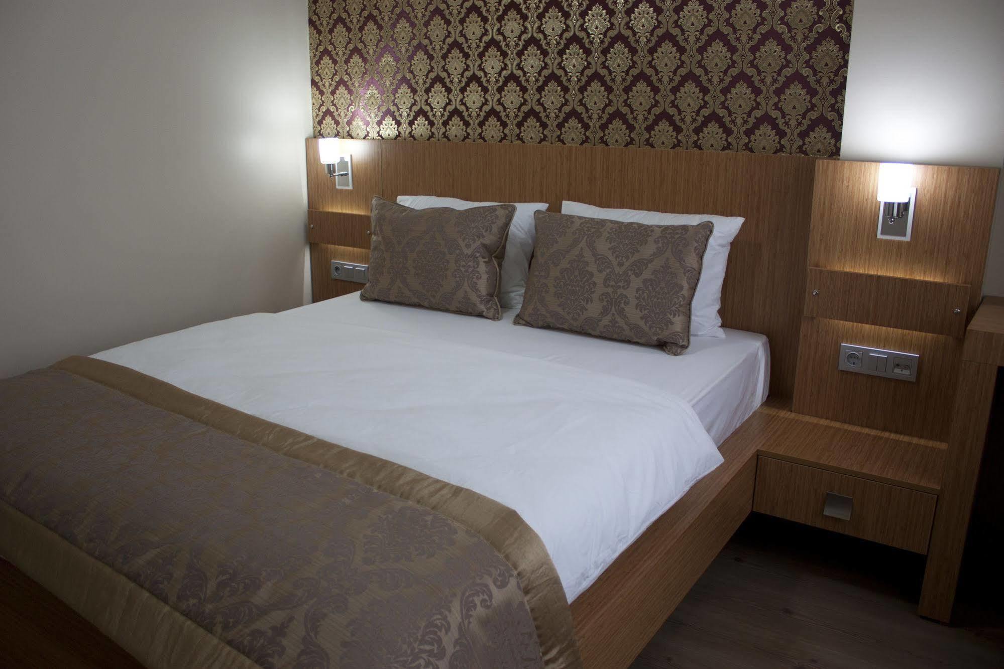 Istanbul Central Hotel Bagian luar foto